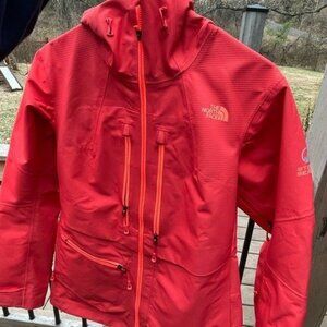 $499 The north face fuse Brigadine ski jacket with Recco. Womens Medium. READ